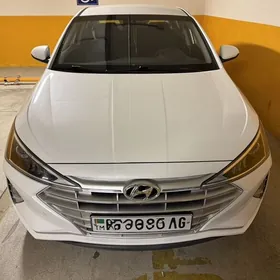 Hyundai Elantra 2019