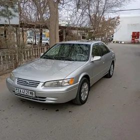 Toyota Camry 1999