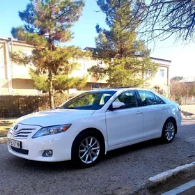 Toyota Camry 2011