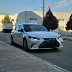 Lexus ES 350 2022