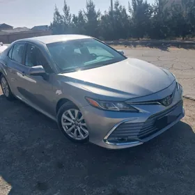 Toyota Camry 2020