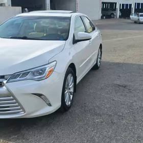 Toyota Camry 2016