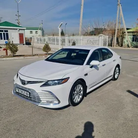 Toyota Camry 2023