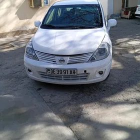 Nissan Versa 2010