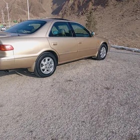 Toyota Camry 2001