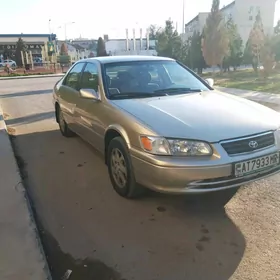 Toyota Camry 2000