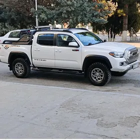 Toyota Tacoma 2018