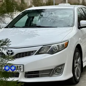 Toyota Camry 2013