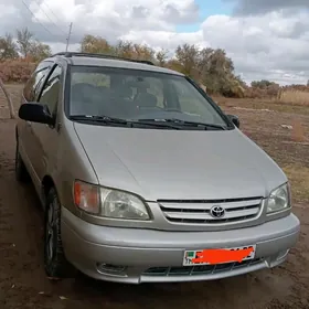 Toyota Sienna 2003