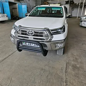 Toyota Hilux 2022