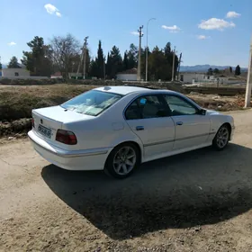 BMW E39 2002