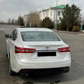 Toyota Avalon 2015