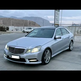 Mercedes-Benz E350 2011