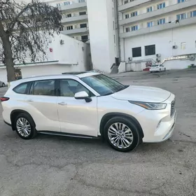 Toyota Highlander 2020