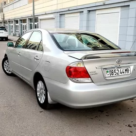 Toyota Camry 2004