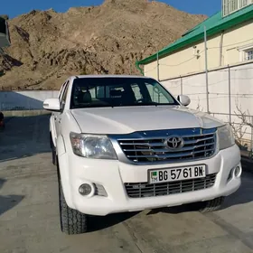 Toyota Hilux 2013