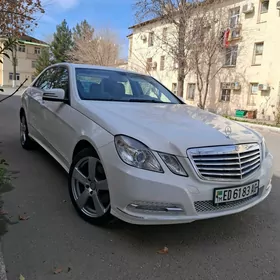 Mercedes-Benz E350 2011