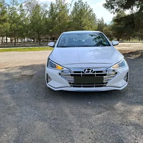 Hyundai Elantra 2020