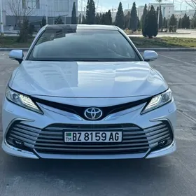 Toyota Camry 2022