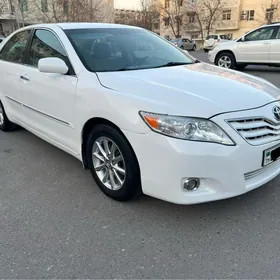 Toyota Camry 2011