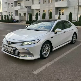 Toyota Camry 2022