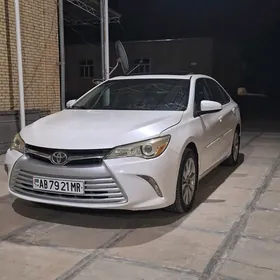 Toyota Camry 2017