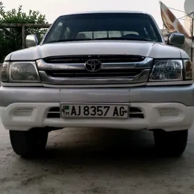 Toyota Hilux 2004