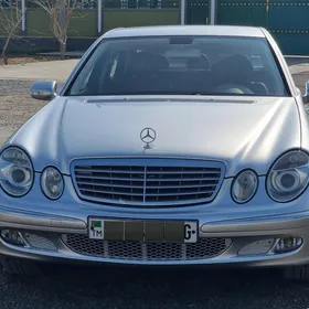 Mercedes-Benz E350 2005