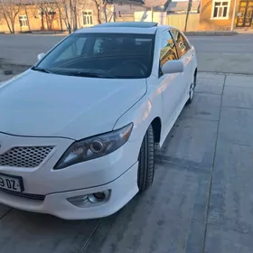 Toyota Camry 2011