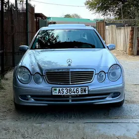 Mercedes-Benz E320 2003