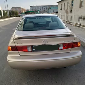 Toyota Camry 2001