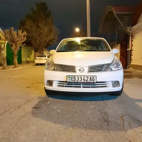 Nissan Tiida 2006