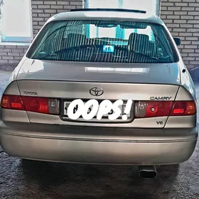 Toyota Camry 2000