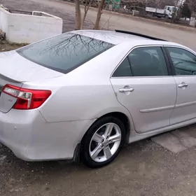 Toyota Camry 2012