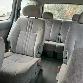 Toyota Sienna 2000