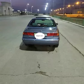 Toyota Camry 2000