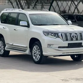 Toyota Land Cruiser Prado 2023