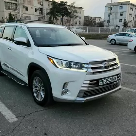 Toyota Highlander 2017