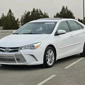 Toyota Camry 2016