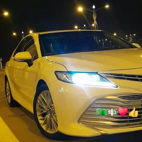 Toyota Camry 2018