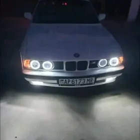 BMW 525 1989