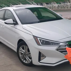 Hyundai Elantra 2020