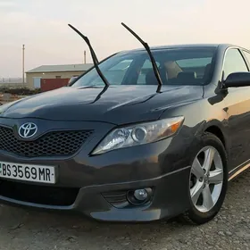 Toyota Camry 2010