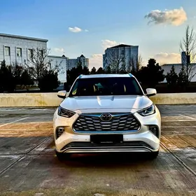 Toyota Highlander 2020