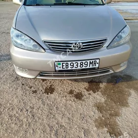 Toyota Camry 2004