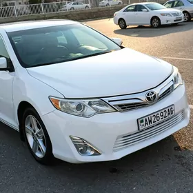 Toyota Camry 2014