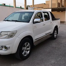 Toyota Hilux 2014