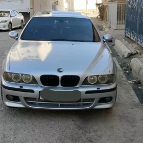 BMW E39 2002