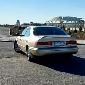 Toyota Camry 2000