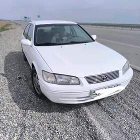 Toyota Camry 1998